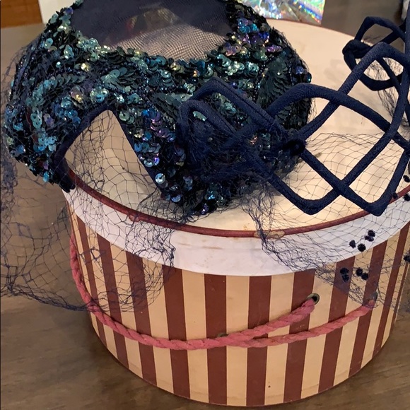 1958 hat & box Comes with box & purchase ticket. - Picture 8 of 8